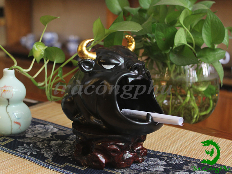 Gạt tàn thuốc - GTT